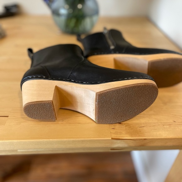 SWEDISH HASBEENS Zip It Emy Clog Bootie SIZE 38 Black Leather - Picture 8 of 8